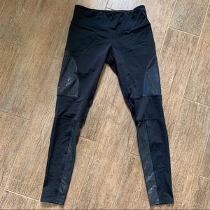 Onzie Dark Blue Workout Pants, Medium/Large.